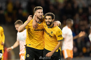 英超战报：桑切斯屡献神扑，切尔西0-0闷平伯恩茅斯（英超战况：桑切斯多次化解险情，切尔西与伯恩茅斯0-0握手言和）