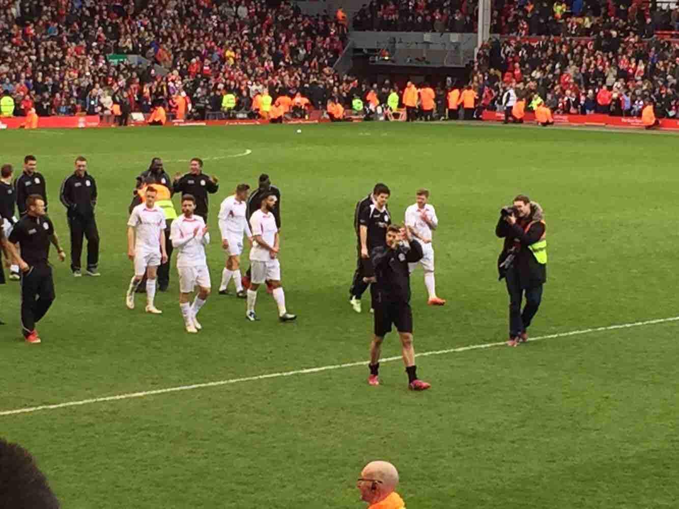 巴西上一次落位世界杯C组是2002年，近两届冠军都出自C组（巴西上次被分入世界杯C组还是2002年，最近两届冠军均出自C组）