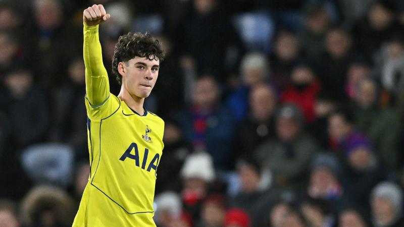 成都混团世界杯：国乒8-3击败韩国，十战全胜晋级决赛（成都混合团体世界杯：国乒8比3力克韩国，豪取十连胜挺进决赛）