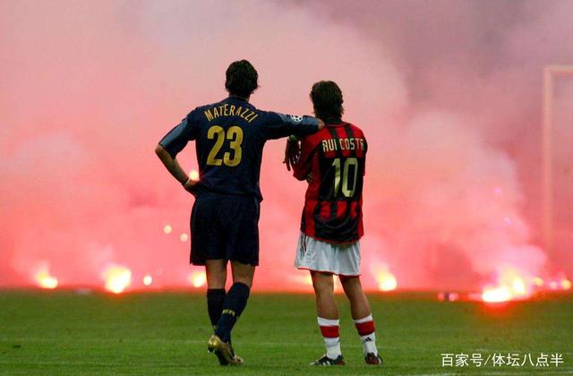 欧冠球员表现评析：C罗连续进球,（欧冠球员状态解读：C罗连场破门）