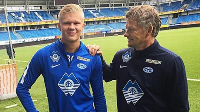 捷克11月大名单：绍切克、希克领衔，舒尔茨、维季克在列（捷克11月名单出炉：绍切克、希克领衔，舒尔茨、维季克入选）