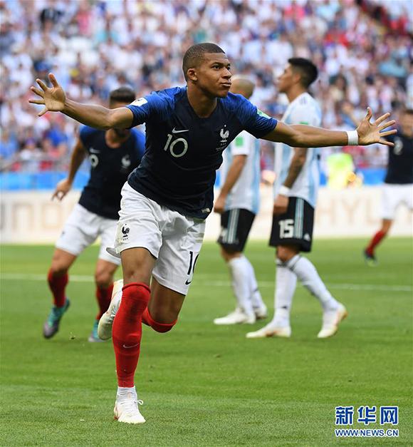 热议徐正源离任：“功勋主教练”称号很业余，又一次韩流褪去（徐正源离任引热议：“功勋主帅”称谓遭质疑，韩流再度退潮）