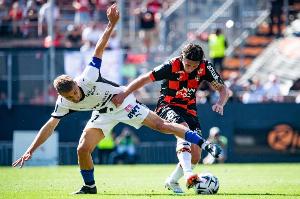 阿德莱德对阵惠灵顿凤凰首发：古德温领衔、鲁弗出战（阿德莱德战惠灵顿凤凰首发出炉：古德温坐镇，鲁弗先发）