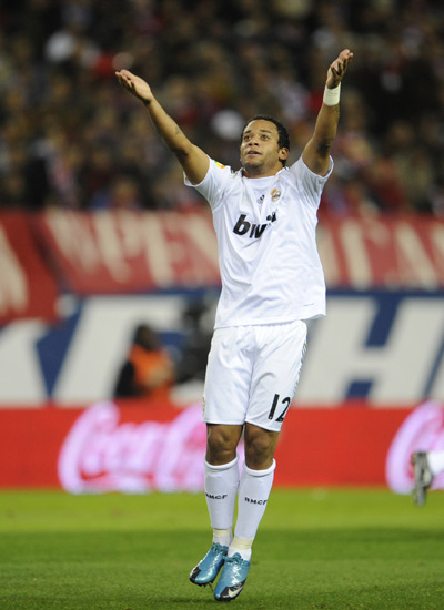 2025年球衣销量：亚马尔力压梅罗排第一；皇萨塔俱乐部前三（2025年球衣销量榜：亚马尔压过梅西C罗夺魁，皇萨塔俱乐部包揽前三）